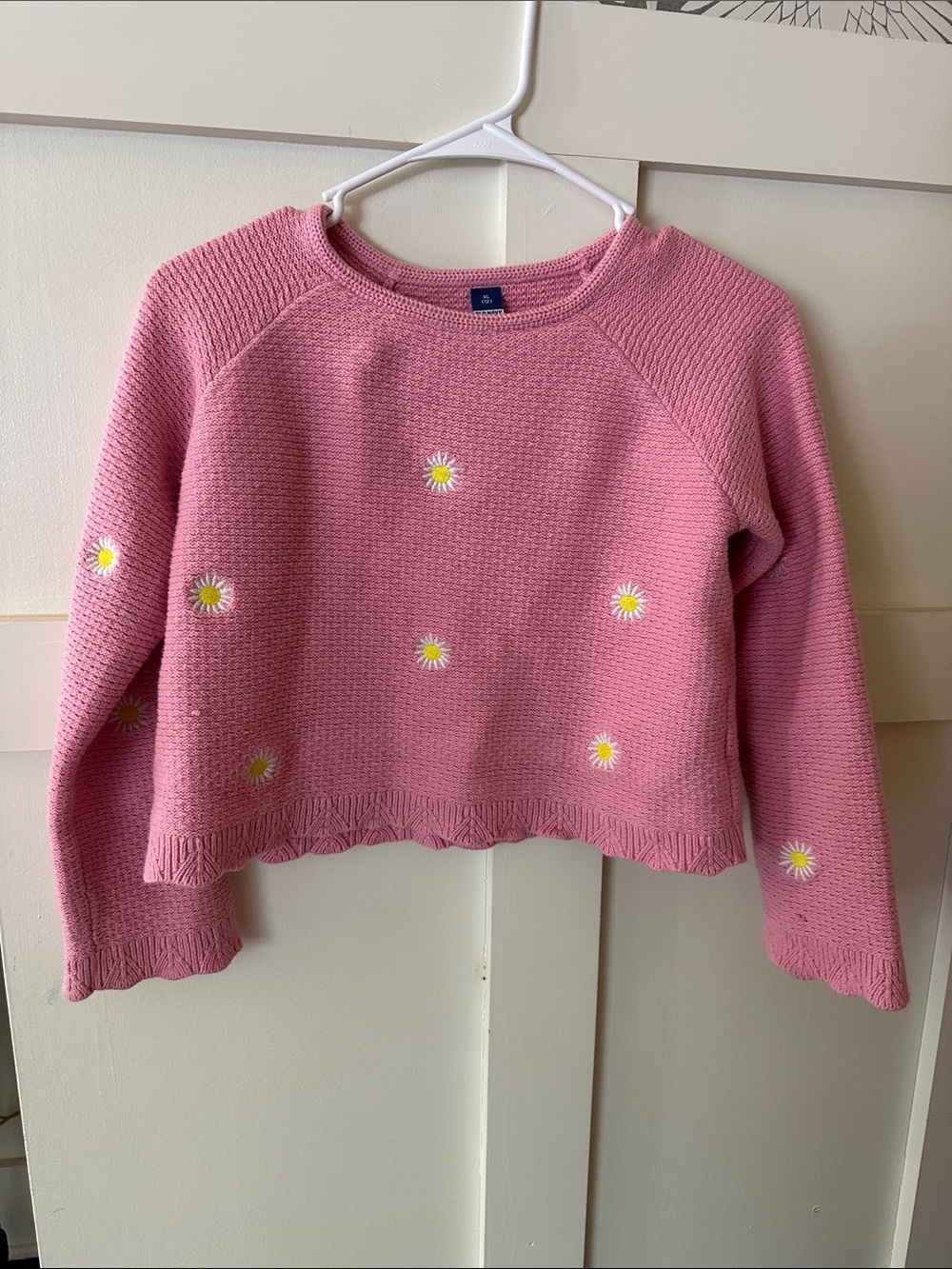 Old Navy Pink Daisy Crewneck Sweater